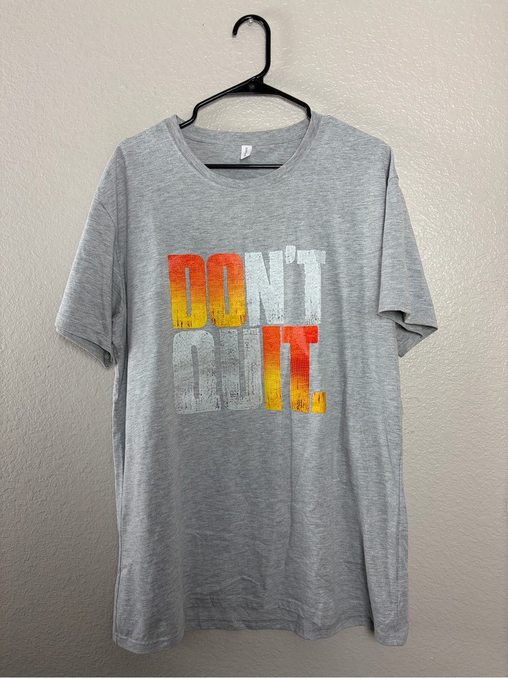 Chicyea Unisex Gray Graphic T “Don’t Quit” Size XL NC0284